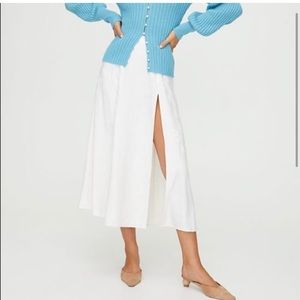 Aritzia Wilfred Midi Cream Skirt with Slit. Size 2